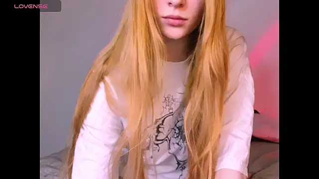 Snapshot of _Milana_Sparkl75_ chatting on 3, 2, 2026 Milana Sparkl75 online show from 3, 2, 2026