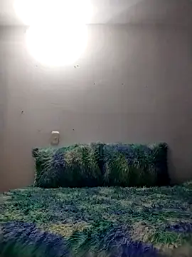 Snapshot of NiinaHans chatting on 26, 11, 2025 NiinaHans online show from 26, 11, 2025