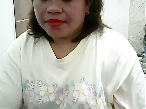 Snapshot of cutechubby chatting on 25, 11, 2025 cutechubby online show from 25, 11, 2025