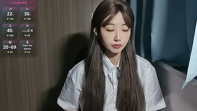 Snapshot of Yyoo-99 chatting on 29, 11, 2025 Yyoo-99 online show from 29, 11, 2025