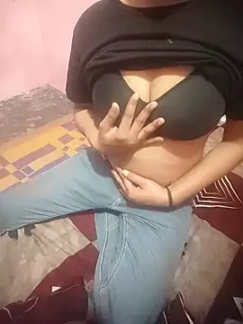 Juliekhan 98 online show from 3, 12, 2025