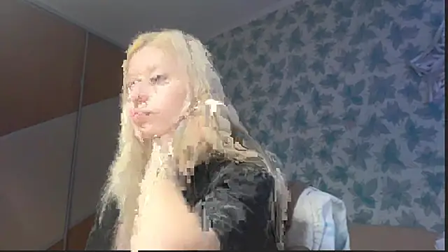 Snapshot of Barbie_Blondie chatting on 21, 12, 2025 Barbie Blondie online show from 21, 12, 2025