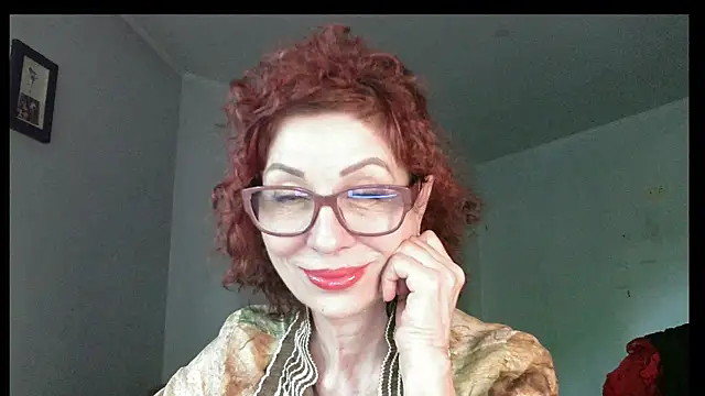 Kelly Flurr online show from 10, 5, 2026