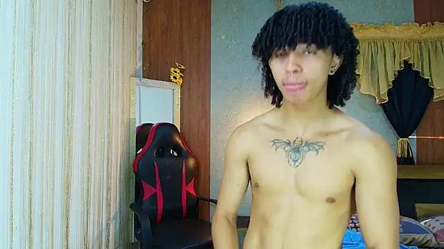 Snapshot of kim_curlyy chatting on 2, 4, 2026 kim curlyy online show from 2, 4, 2026