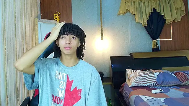 Snapshot of kim_curlyy chatting on 12, 4, 2026 kim curlyy online show from 12, 4, 2026