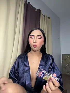 Snapshot of Diannellove chatting on 4, 5, 2026 Diannellove online show from 4, 5, 2026