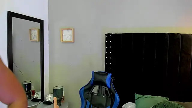 Bryan robayo5 online show from 11, 1, 2026