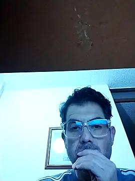 Snapshot of Fuegosutil chatting on 26, 11, 2025 Fuegosutil online show from 26, 11, 2025