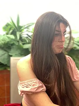 Snapshot of Scarletts_Boobs chatting on 29, 11, 2025 Scarletts Boobs online show from 29, 11, 2025