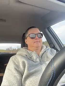 bea french curvy online show from 6, 2, 2026