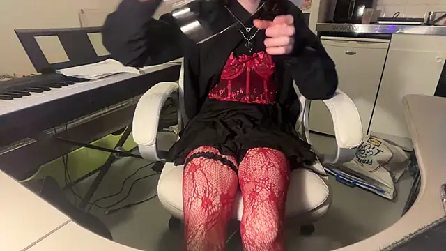 Snapshot of sam_in_transition chatting on 1, 5, 2026 sam in transition online show from 1, 5, 2026