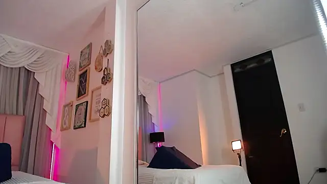 IsabelleDaza online show from 26, 2, 2026