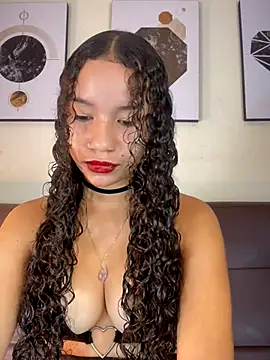 ZoeyFierce online show from 5, 12, 2025