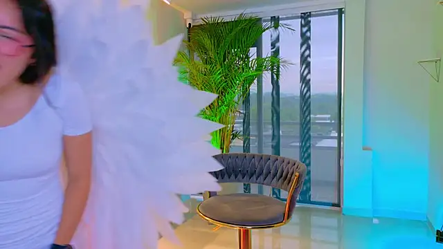 Mia Cullen online show from 14, 1, 2026