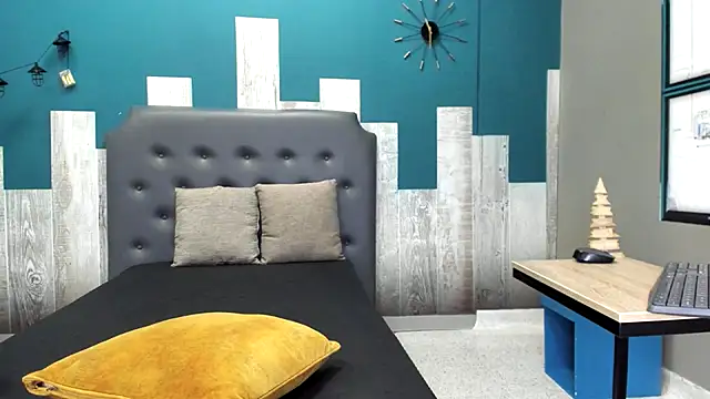 Snapshot of brian_tattoo chatting on 1, 12, 2025 brian tattoo online show from 1, 12, 2025