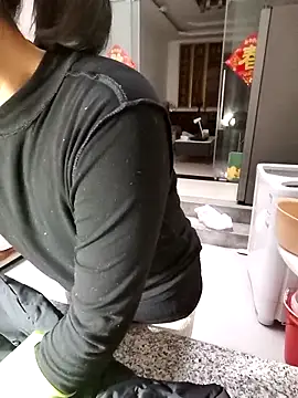 mimi2052 online show from 18, 12, 2025