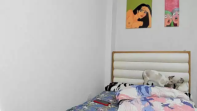 Snapshot of ROUS_SWEET_ chatting on 6, 4, 2026 ROUS SWEET online show from 6, 4, 2026