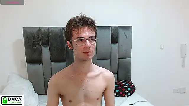 Snapshot of SaccharineSin chatting on 28, 11, 2025 SaccharineSin online show from 28, 11, 2025