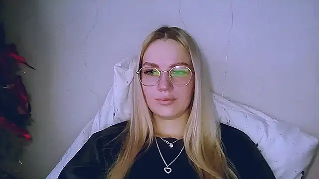 Whitehex666 online show from 11, 1, 2026