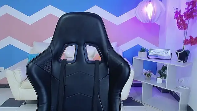 zahira1 online show from 16, 2, 2026