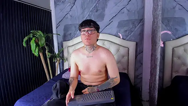 Noah West18 online show from 28, 11, 2025