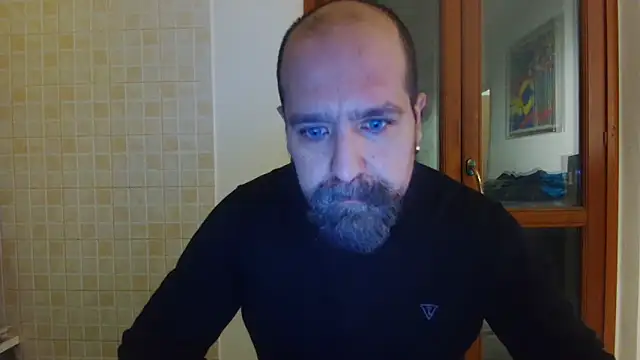 Snapshot of AMIRDIB2025 chatting on 30, 4, 2026 AMIRDIB2025 online show from 30, 4, 2026