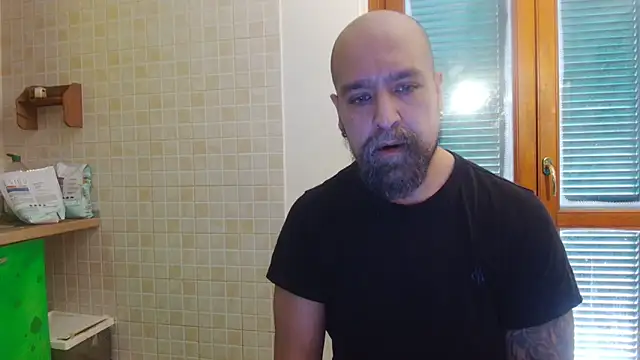 Snapshot of AMIRDIB2025 chatting on 7, 5, 2026 AMIRDIB2025 online show from 7, 5, 2026