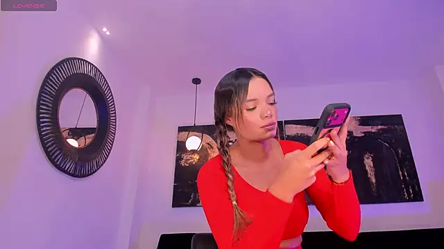 LisaFlowers  online show from 14, 4, 2026