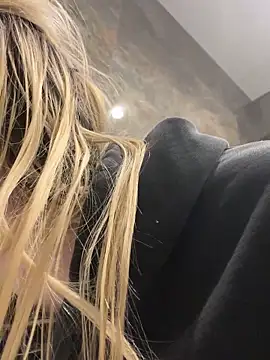 Snapshot of d0uble_trouble chatting on 4, 2, 2026 d0uble trouble online show from 4, 2, 2026