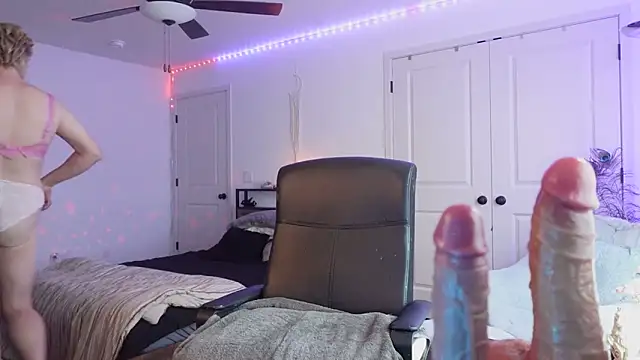 Mona The MILF online show from 3, 12, 2025