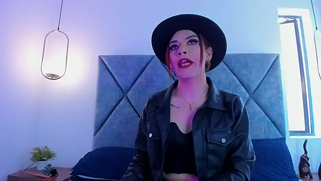 Lilith Zamara  online show from 1, 12, 2025