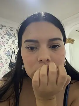 sweet ruby  online show from 11, 5, 2026