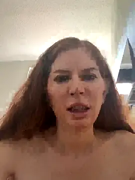 Snapshot of redheadangel_5 chatting on 28, 11, 2025 redheadangel 5 online show from 28, 11, 2025