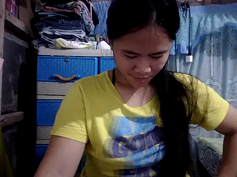 xxdreamgirl69 online show from 2, 4, 2026