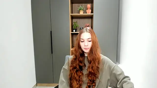 Snapshot of ElizaHunkins chatting on 30, 11, 2025 ElizaHunkins online show from 30, 11, 2025