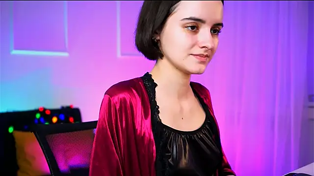 KateWillows online show from 14, 2, 2026