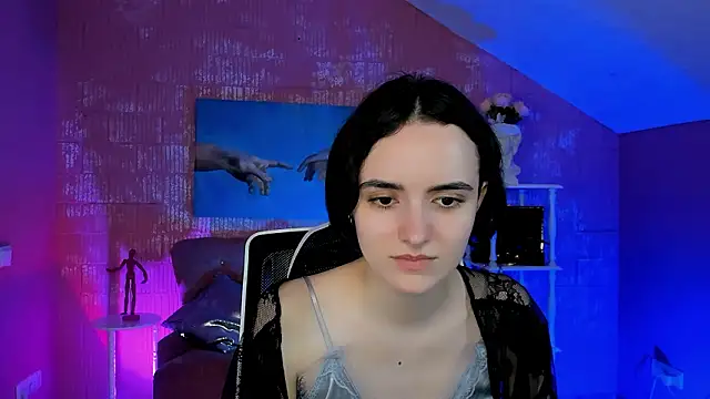 KateWillows online show from 16, 3, 2026