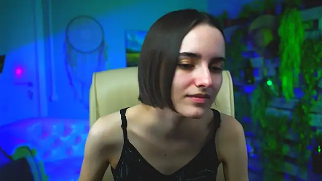 KateWillows online show from 29, 3, 2026