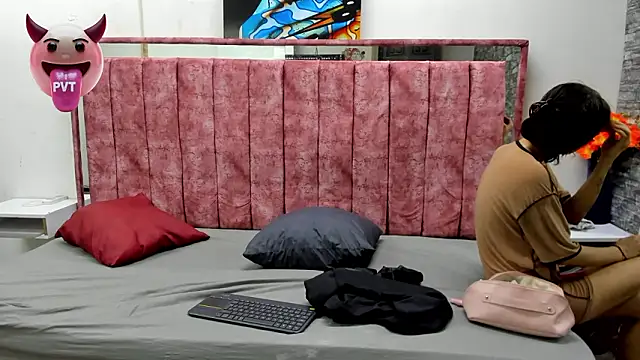 lucy 78 sweet online show from 17, 3, 2026