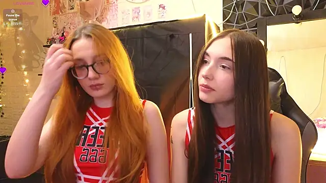 sunny luna online show from 5, 3, 2026