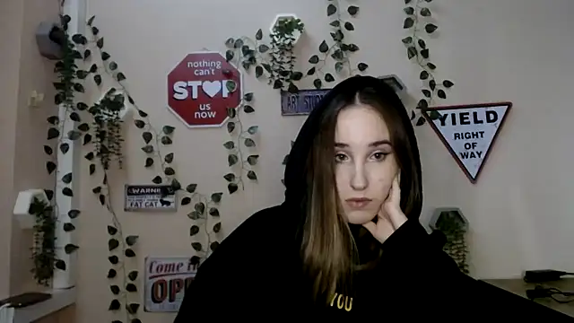 Moon  Lily online show from 1, 12, 2025