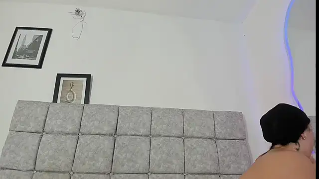 sofiia smith  online show from 15, 1, 2026