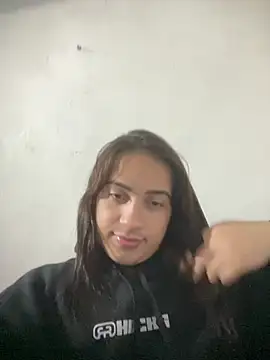 Snapshot of larysinha chatting on 12, 5, 2026 larysinha online show from 12, 5, 2026