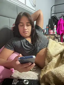 Snapshot of larysinha chatting on 15, 5, 2026 larysinha online show from 15, 5, 2026