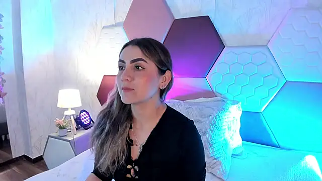 AriaRous online show from 1, 2, 2026