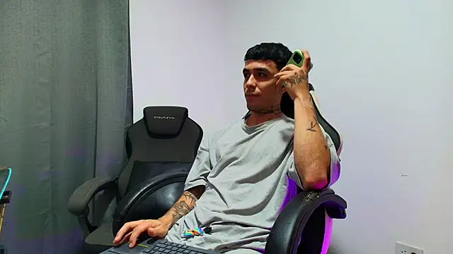 Snapshot of liorvante chatting on 3, 2, 2026 liorvante online show from 3, 2, 2026