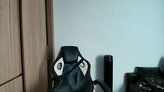 Snapshot of liorvante chatting on 1, 3, 2026 liorvante online show from 1, 3, 2026