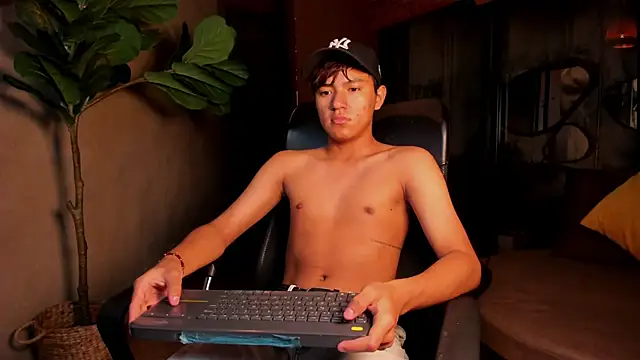 isaac grimm online show from 3, 3, 2026