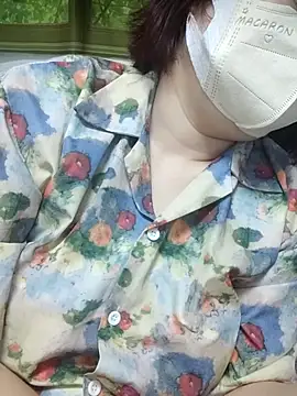 miniiceyya online show from 10, 3, 2026