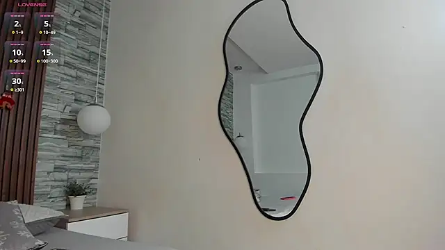 Snapshot of skinny_naughty_ chatting on 1, 12, 2025 skinny naughty online show from 1, 12, 2025